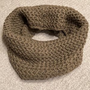 GAP Infinity Neck Scarf